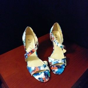 Unisa Heels